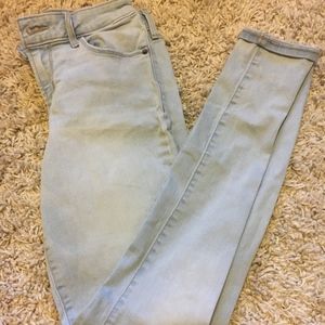 Light Wash Skinny Jeans